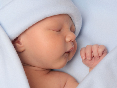 La composición de la flora intestinal de los bebés puede afectar su crecimiento